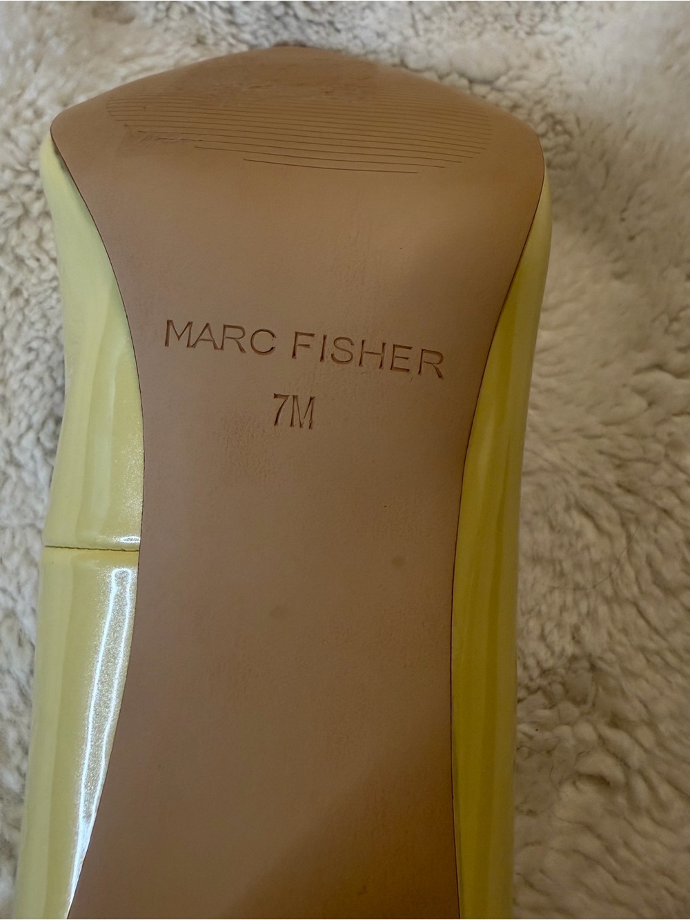 Mark Fisher 'Viviene' Block Heel Pumps Patent Yellow Pointed Toe. New w/o tags. - Picture 6 of 6